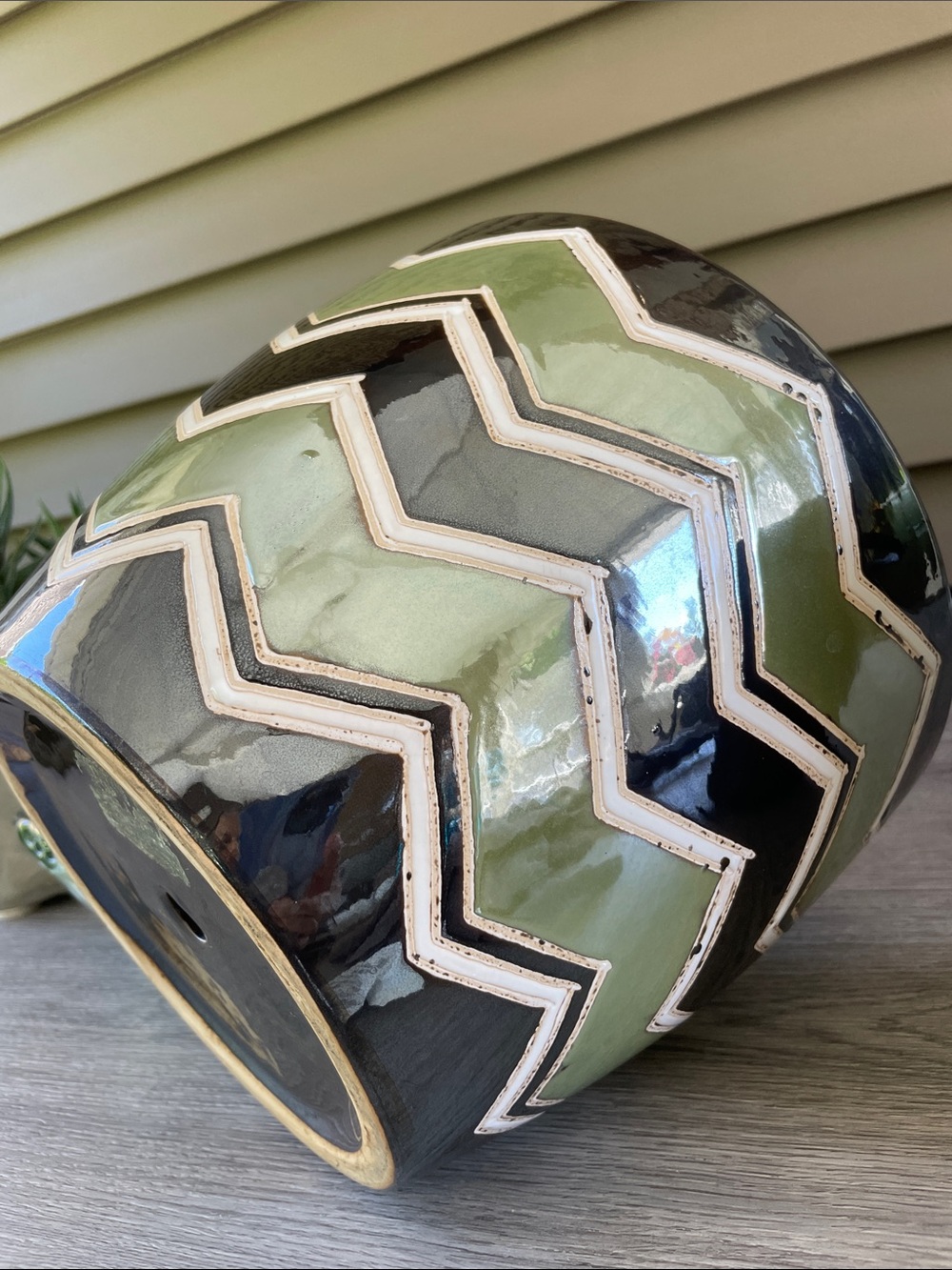 Green & Black Chevron Ceramic Planter - Decorative Home Accent - Picture 10 of 10